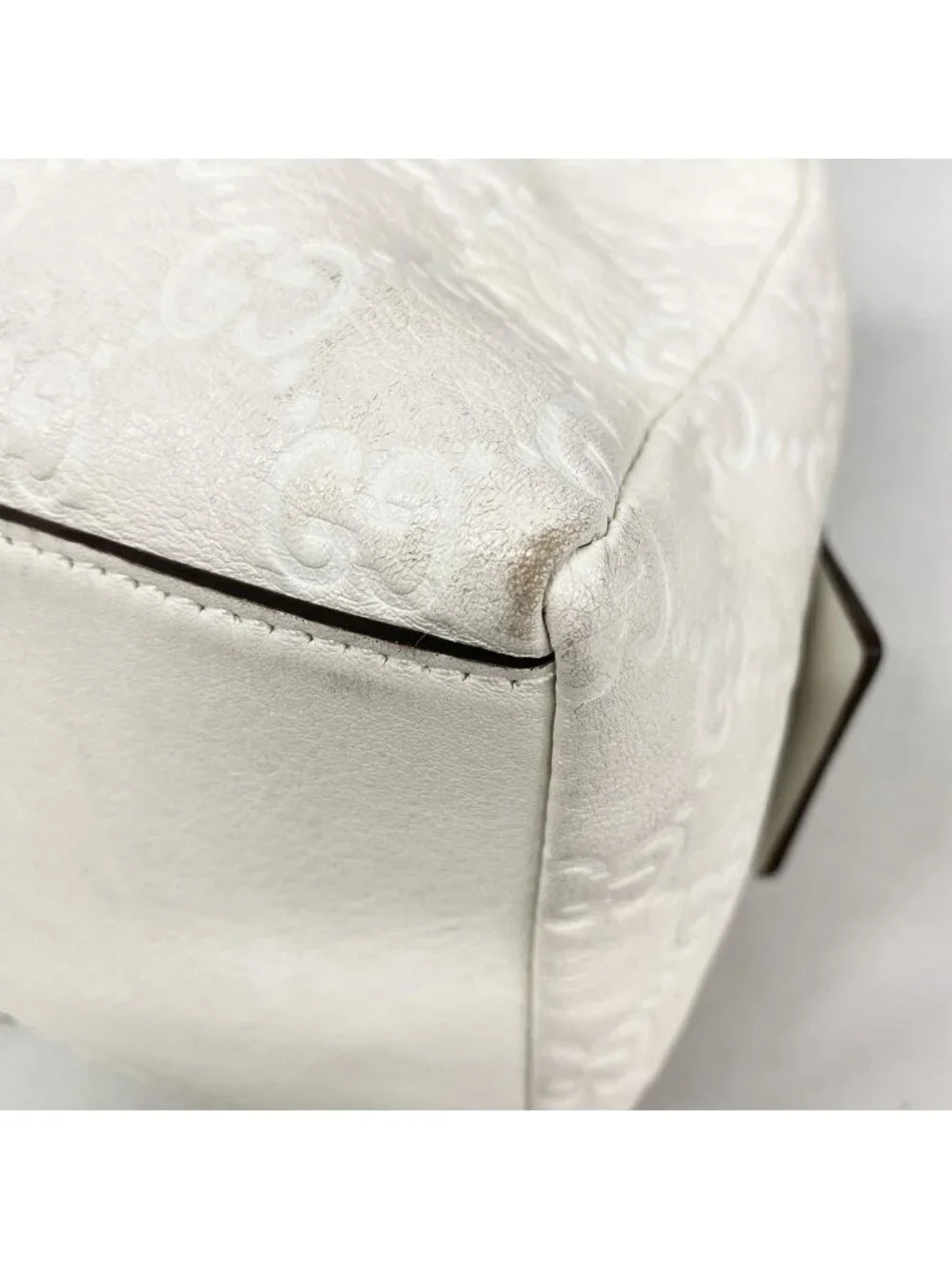 Gucci Pouch Sherry Line Guccissima Leather White Silver